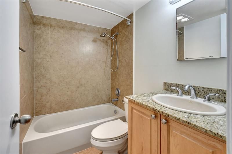 640 NE 6th Ct, Unit G, Boynton Beach, FL 33435 Photo