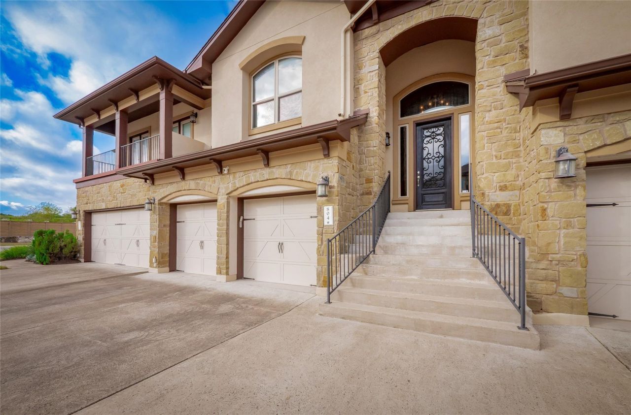 804 San Remo Blvd, Unit 26B, Lakeway, TX 78734 Main Photo