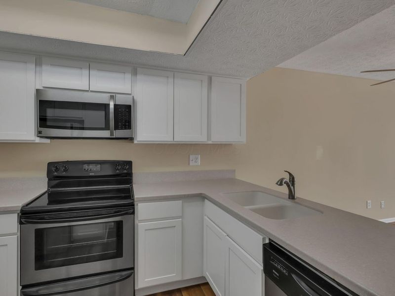 2620 Cedar Lake Drive, Dublin, OH 43016 Photo 8