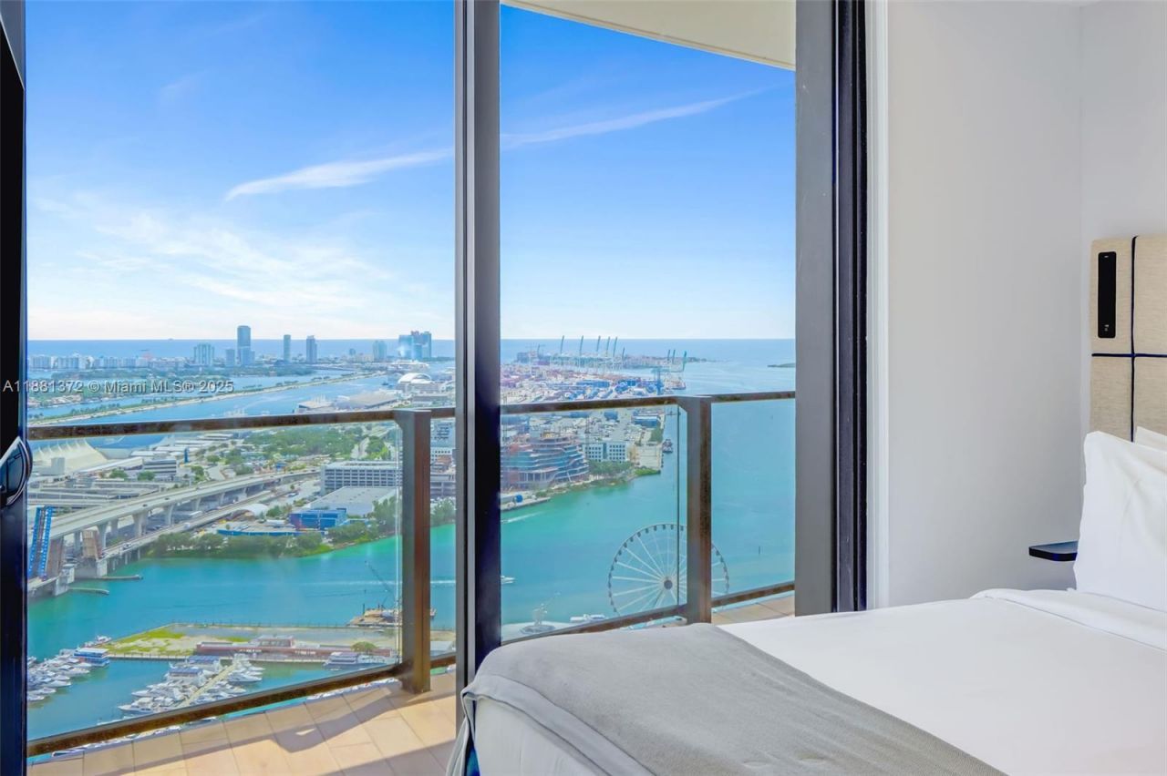 398 NE 5th St, Unit 3810, Miami, FL 33132 Photo