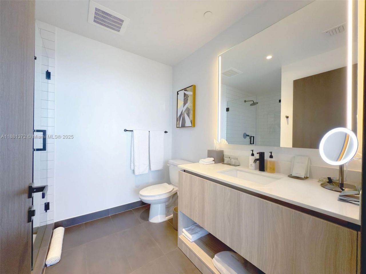 398 NE 5th St, Unit 3810, Miami, FL 33132 Photo