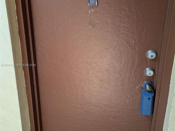 13700 SW 62nd St, Unit 204, Miami, FL 33183