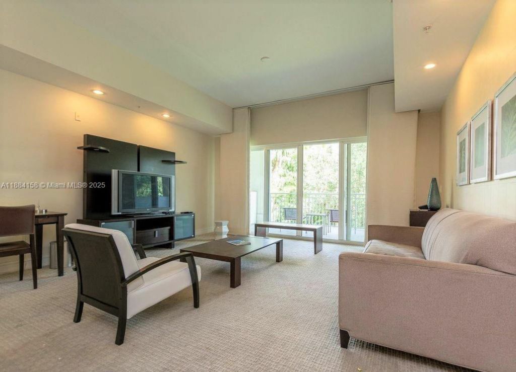 5300 NW 87th Ave, Unit 701, Doral, FL 33178 Photo