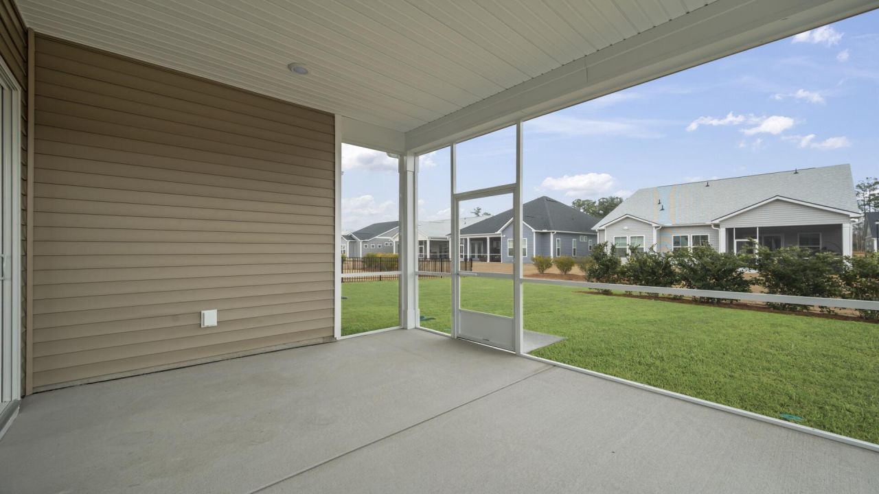 416 Evening Glow Lane Photo 11