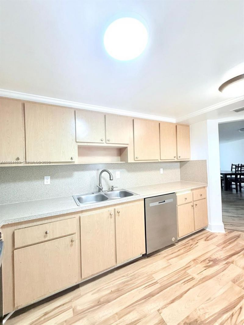 1201 NE 191st St, Unit G304, Miami, FL 33179 Photo