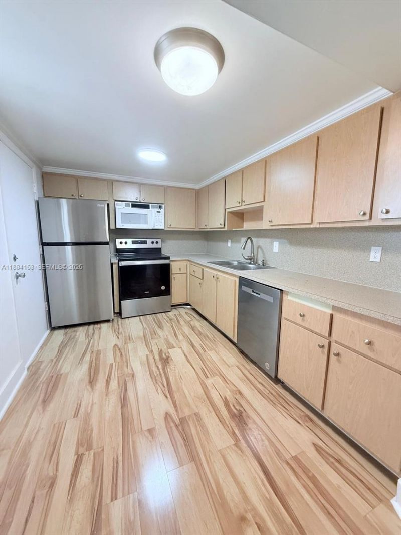 1201 NE 191st St, Unit G304, Miami, FL 33179 Photo