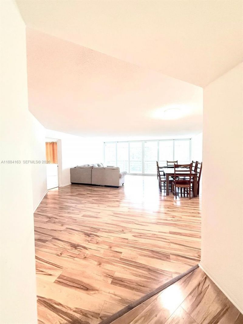 1201 NE 191st St, Unit G304, Miami, FL 33179 Photo