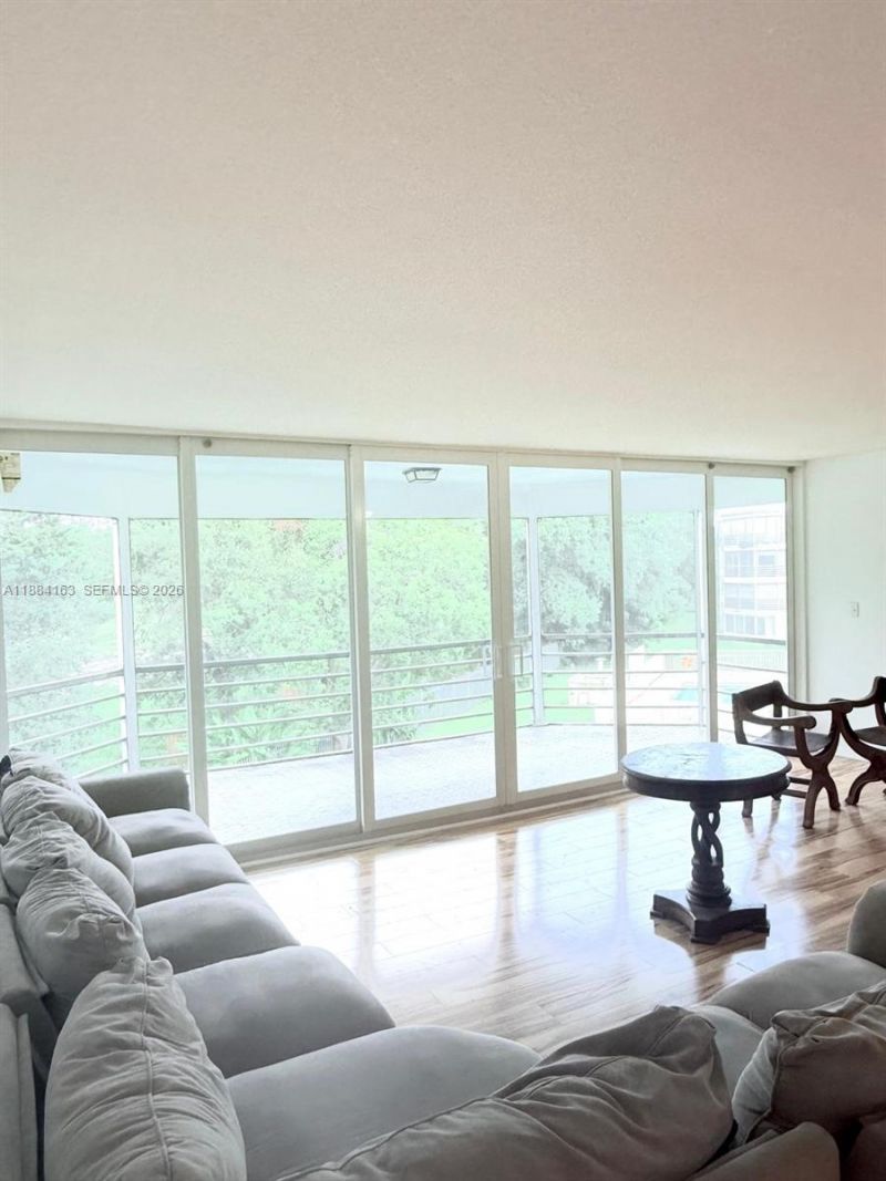 1201 NE 191st St, Unit G304, Miami, FL 33179 Photo