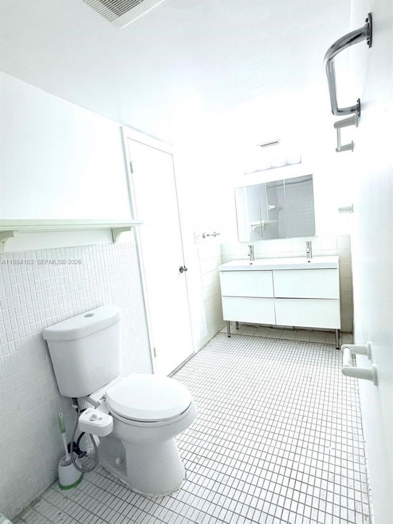 1201 NE 191st St, Unit G304, Miami, FL 33179 Photo