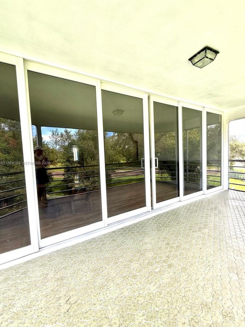 1201 NE 191st St, Unit G304, Miami, FL 33179 Photo