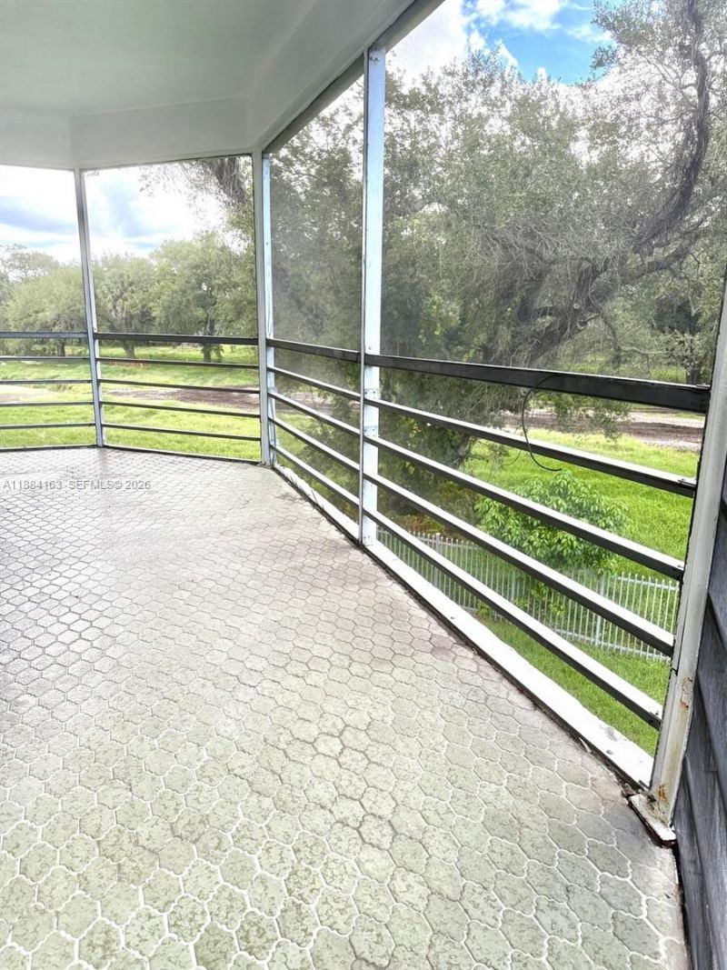 1201 NE 191st St, Unit G304, Miami, FL 33179 Photo