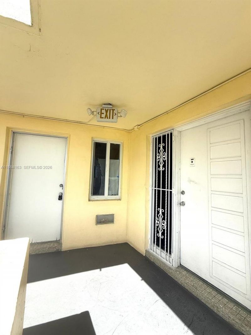 1201 NE 191st St, Unit G304, Miami, FL 33179 Photo