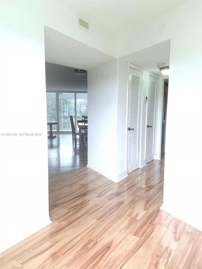 1201 NE 191st St, Unit G304, Miami, FL 33179 Photo