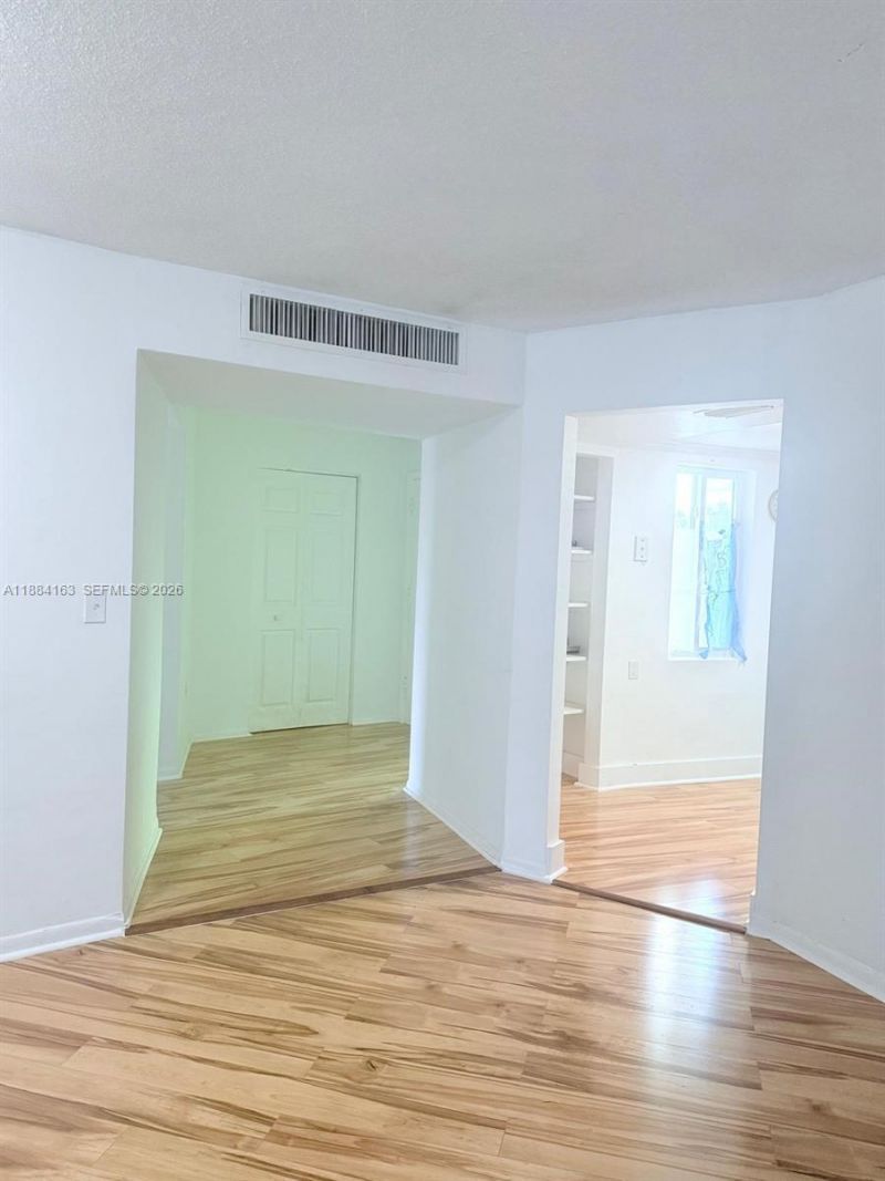 1201 NE 191st St, Unit G304, Miami, FL 33179 Photo