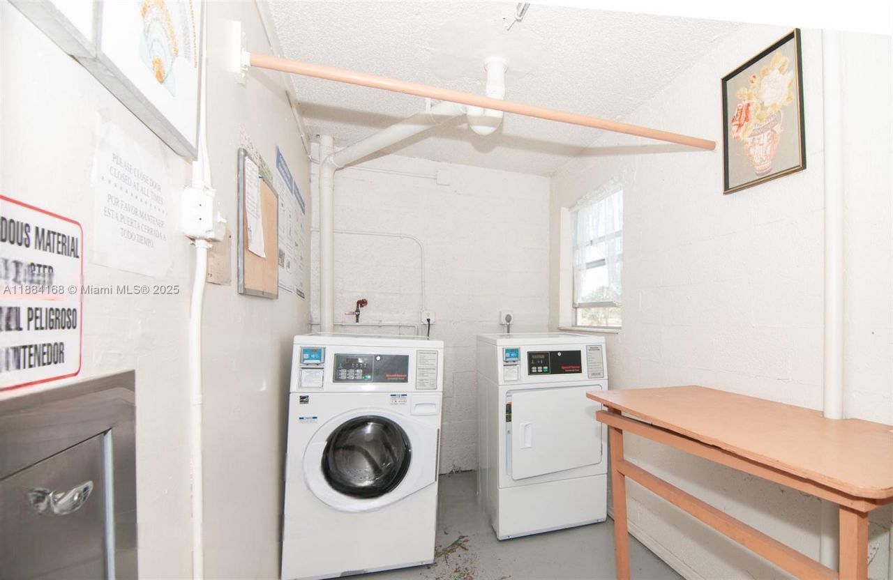 8300 Sunrise Lakes Blvd, Unit 206, Sunrise, FL 33322 Photo