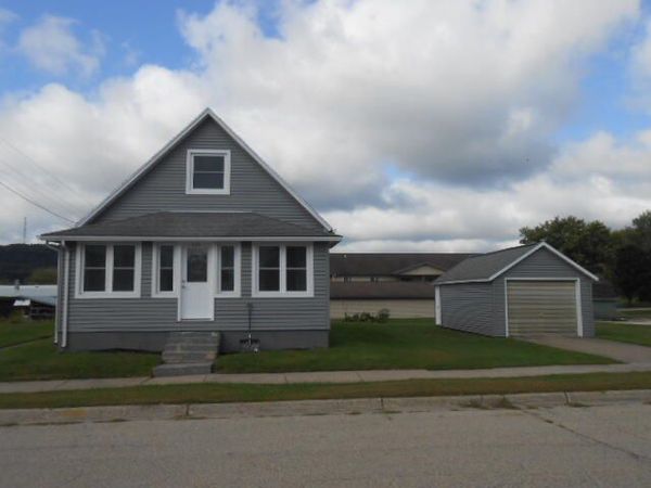 113 N BIRD St, La Farge, WI 54639