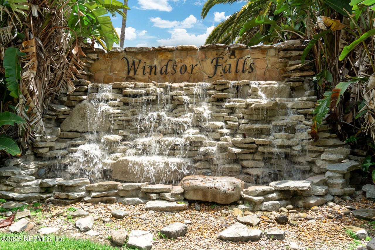 7055 Deer Lodge Circle, Unit 105, Jacksonville, FL 32256 Main Photo