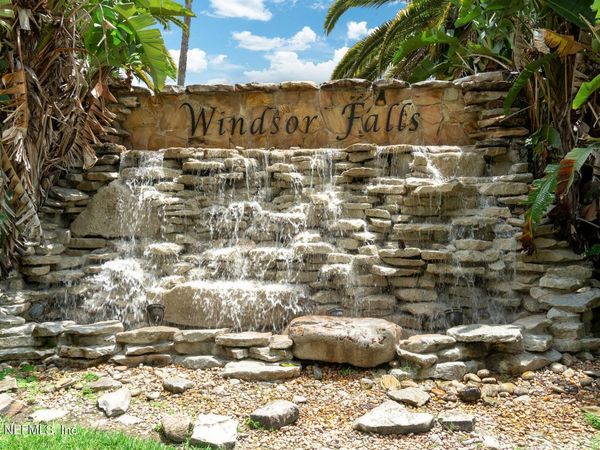 7055 DEER LODGE Circle, Unit 105, Jacksonville, FL 32256