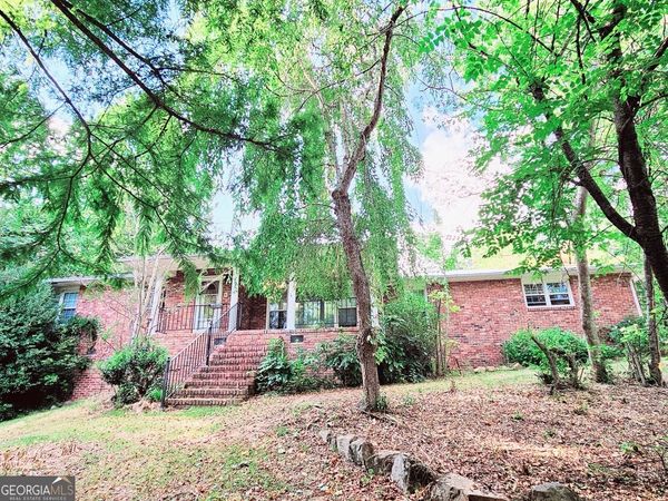 300 Mary Lane, Anniston, AL 36207