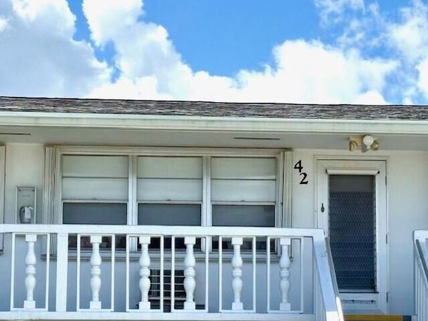 42 Kent C, Unit 42, West Palm Beach, FL 33417
