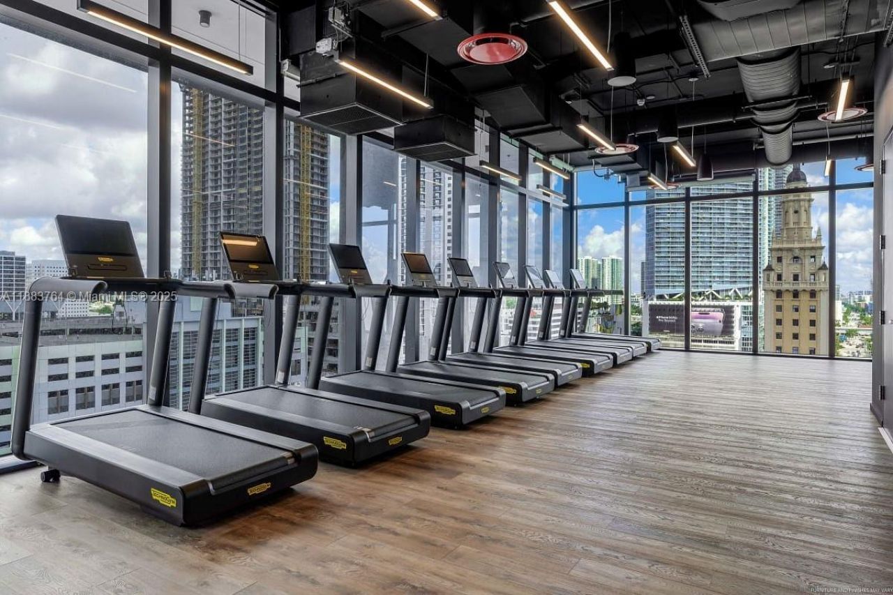 398 NE 5th St, Unit 2410, Miami, FL 33132 Photo