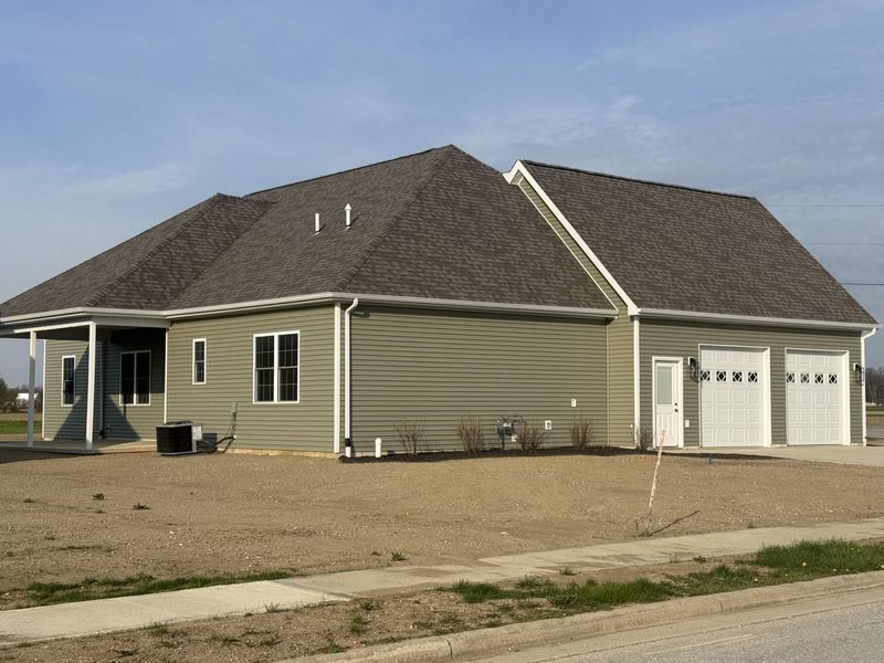 101 Saxony Drive, New Knoxville, OH 45871 Photo 2