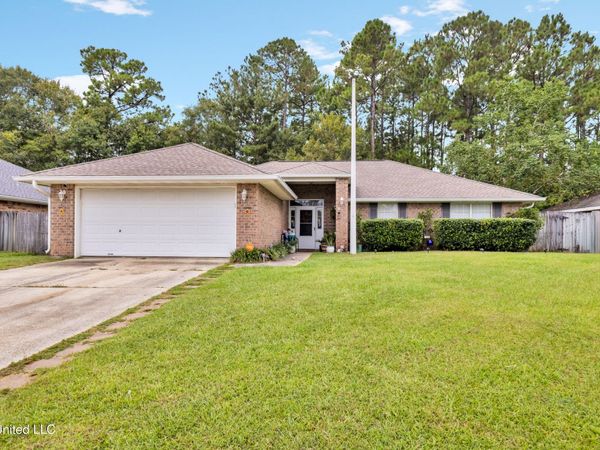13614 Huntington Circle, Gulfport, MS 39503