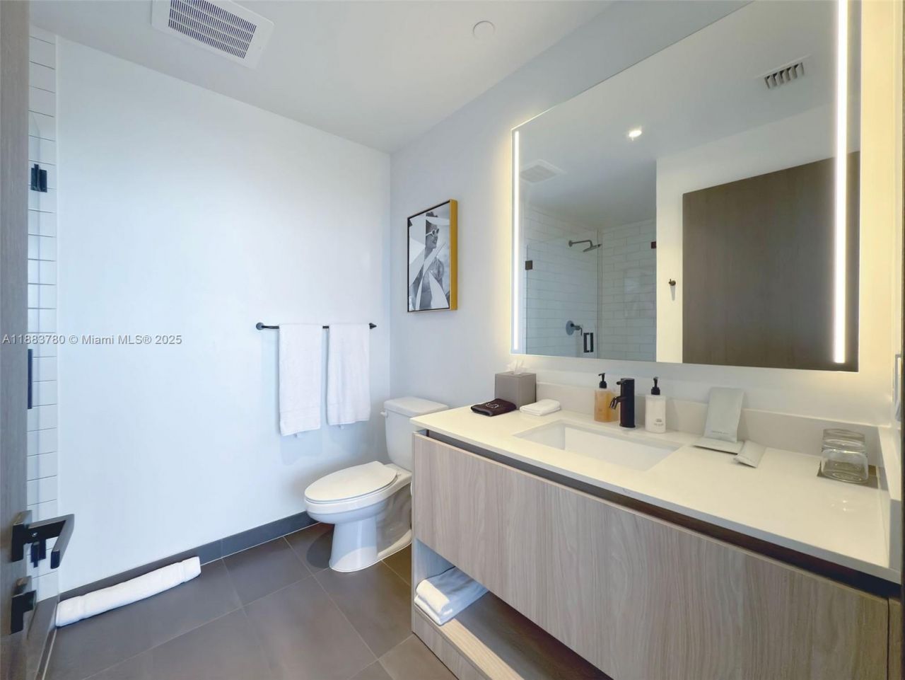 398 NE 5th St, Unit 1910, Miami, FL 33132 Photo