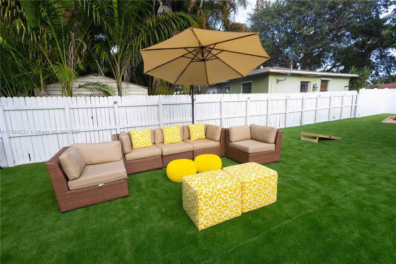 1435 Grant St, Unit na, Hollywood, FL 33020 Photo