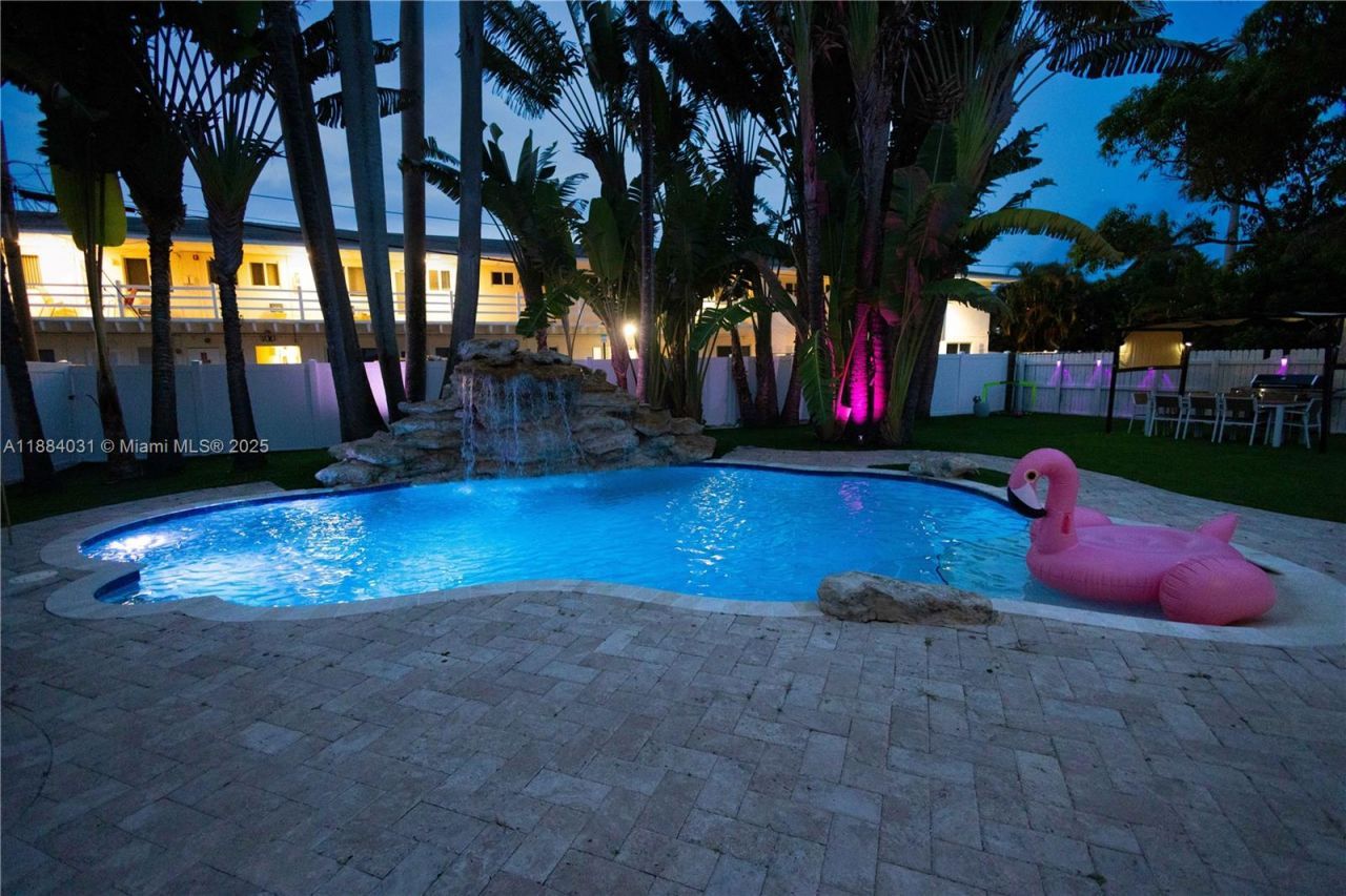 1435 Grant St, Unit na, Hollywood, FL 33020 Photo