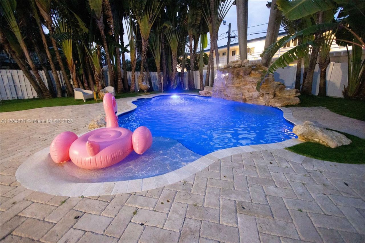 1435 Grant St, Unit na, Hollywood, FL 33020 Photo