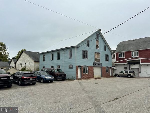 9 REPUBLIC ALLEY, NEW FREEDOM, PA 17349