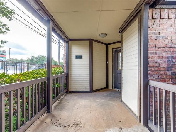 3148 Royal Gable Drive, Dallas, TX 75229