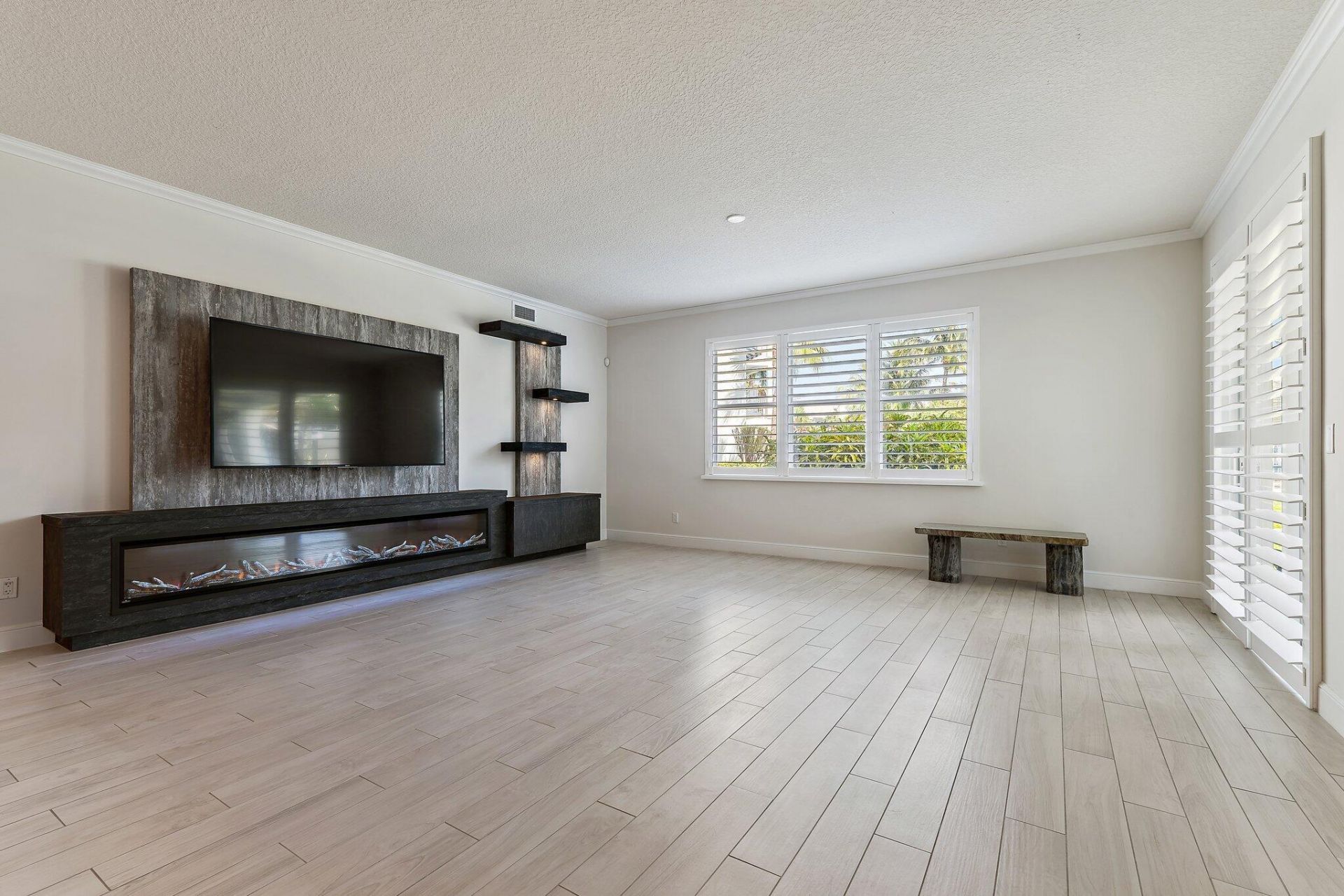 411 Bay Colony Drive N, Unit & Slip #32, Juno Beach, FL 33408 Photo