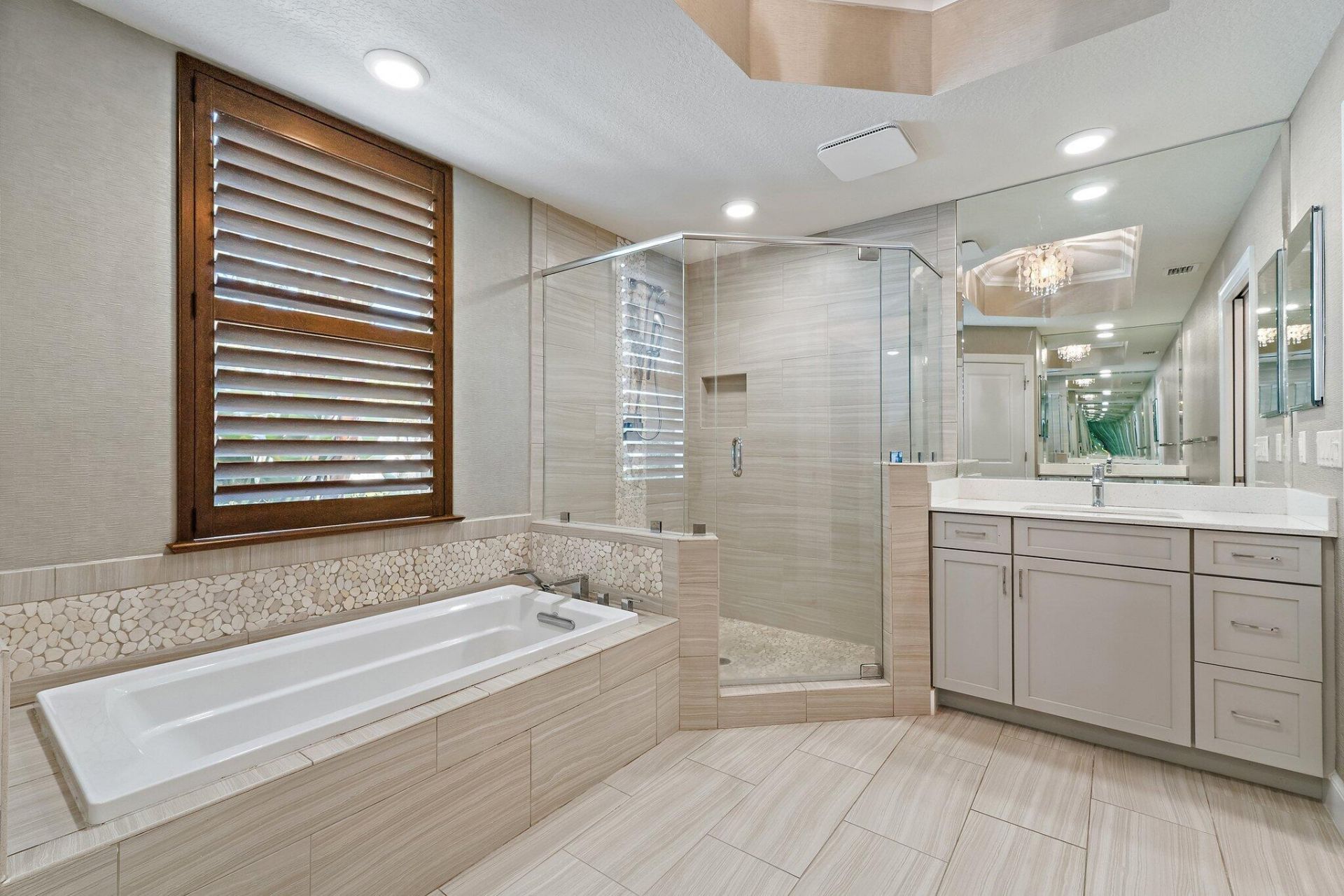 411 Bay Colony Drive N, Unit & Slip #32, Juno Beach, FL 33408 Photo