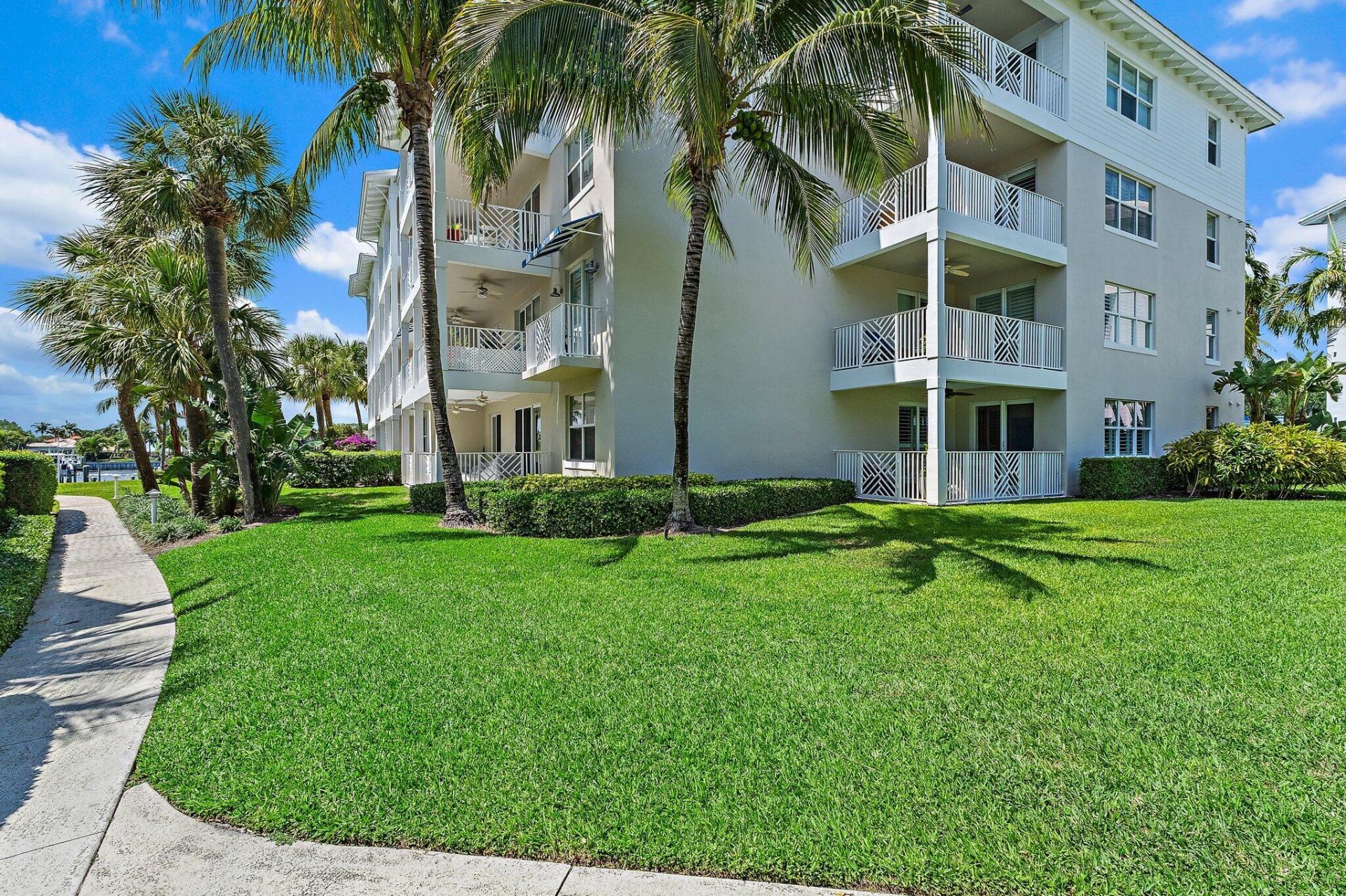 411 Bay Colony Drive N, Unit & Slip, Juno Beach, FL 33408 Photo
