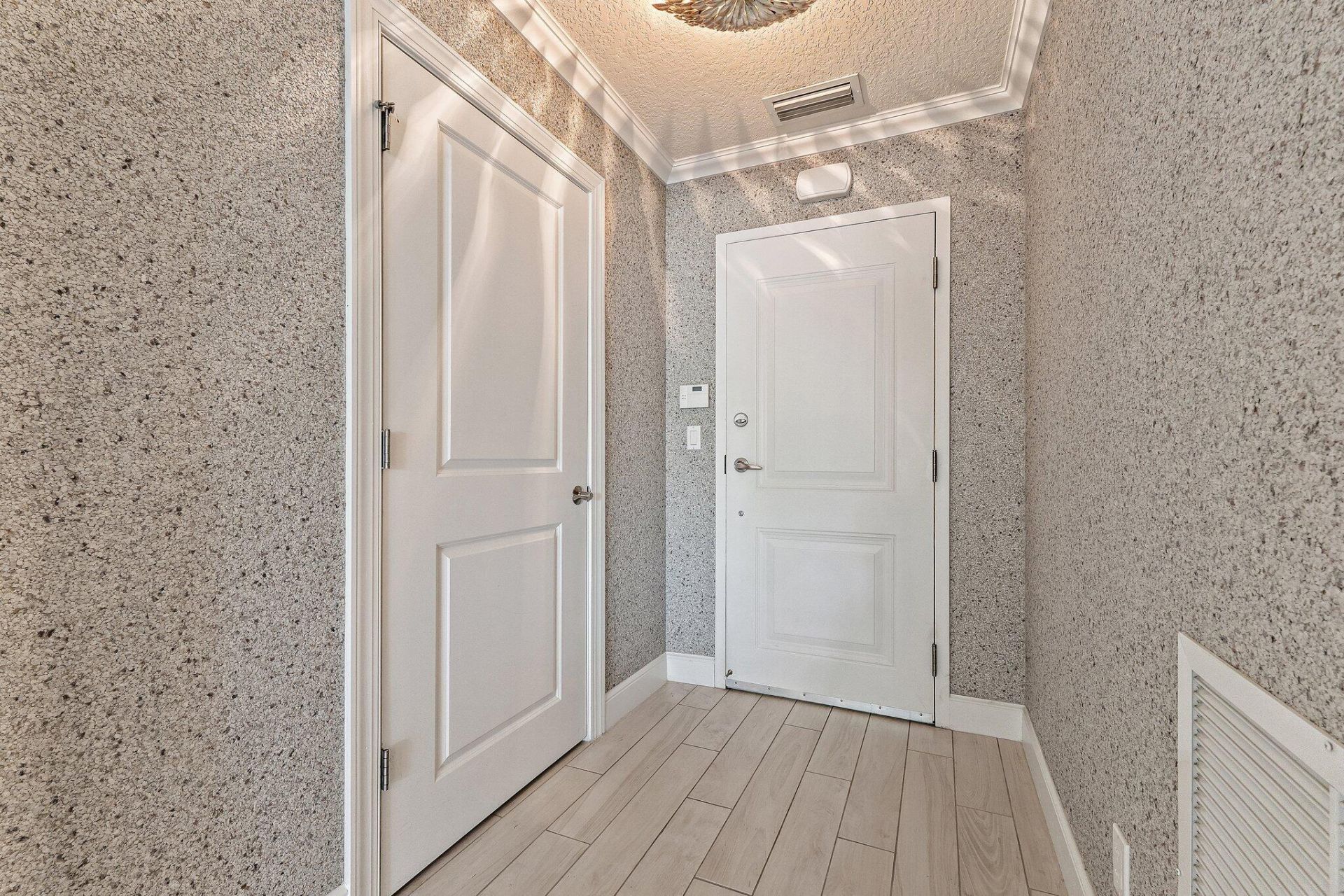 411 Bay Colony Drive N, Unit & Slip, Juno Beach, FL 33408 Photo