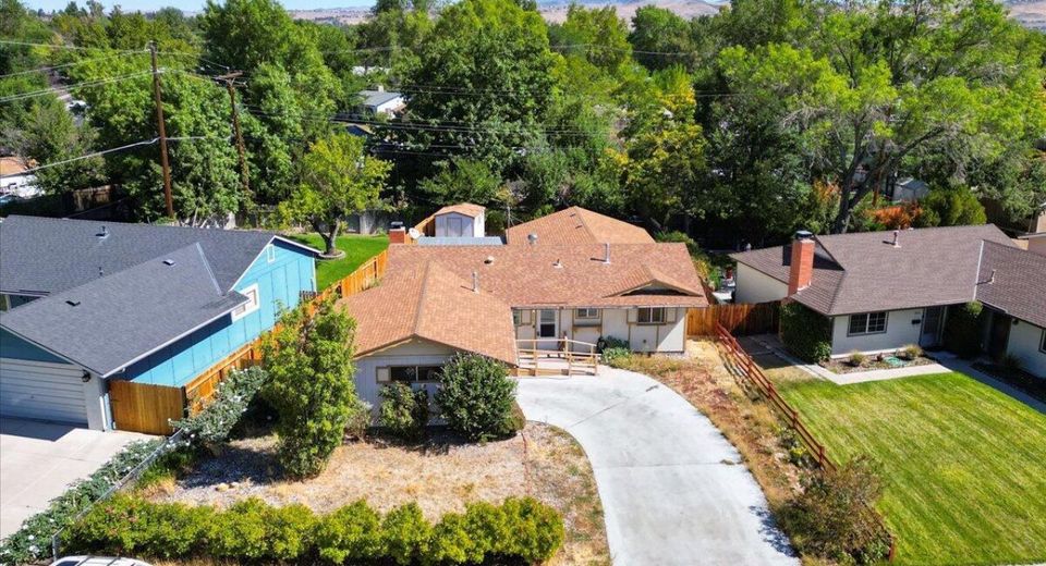 370 O'brien Way, Sparks, NV 89431 Photo