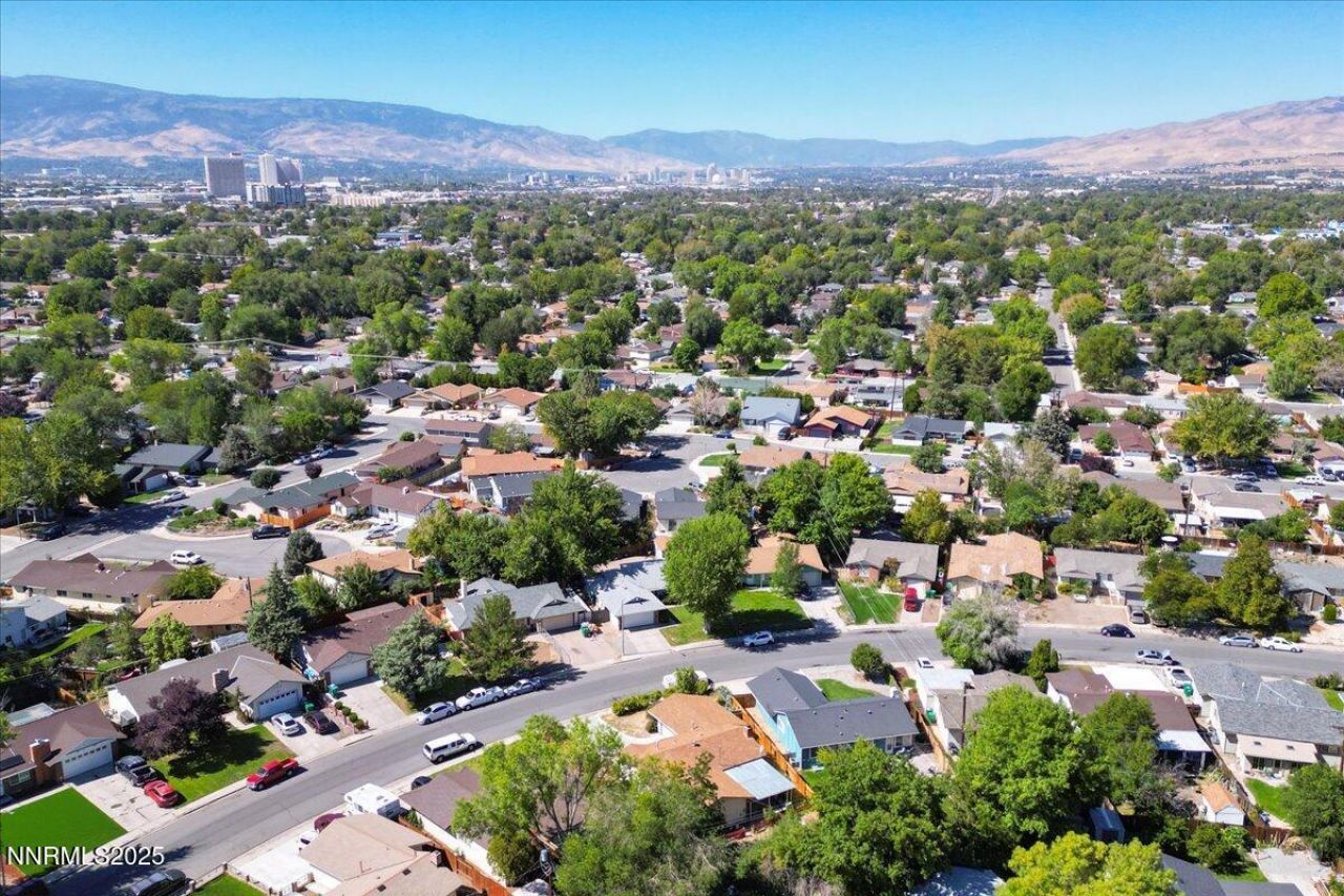 370 O'brien Way, Sparks, NV 89431 Photo