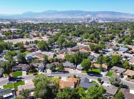 370 O'brien Way, Sparks, NV 89431 Photo
