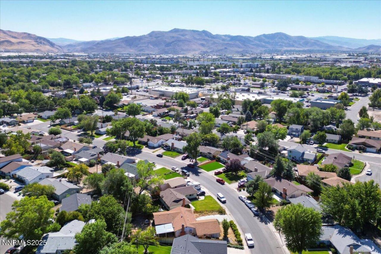 370 O'brien Way, Sparks, NV 89431 Photo