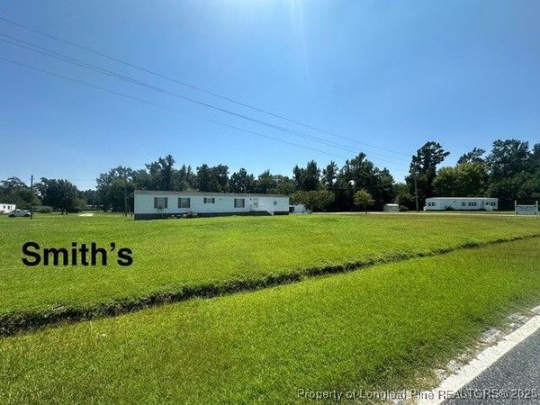 109 Smiths MHP Lane, Chinquapin, NC 28521