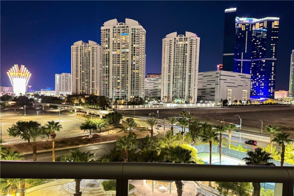 222 Karen Avenue, Unit 601, Las Vegas, NV 89109 Main Photo