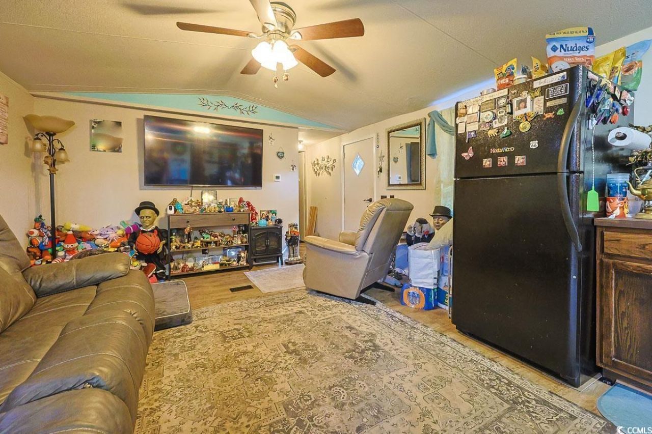 221 New River Rd. Photo 5