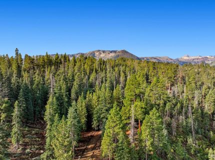 350 Glenmore Way, South Lake Tahoe, CA 96150 Photo