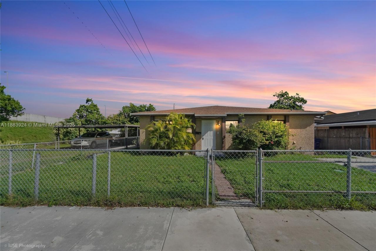 11621 SW 7th Ter, Sweetwater, FL 33174 Photo