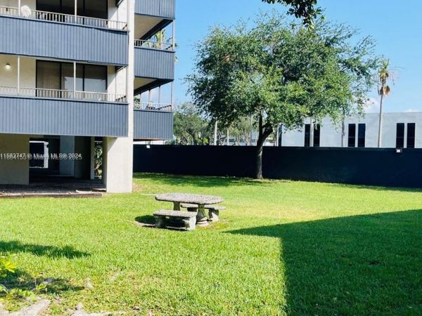 16220 NW 2nd Ave, Unit 213, Miami, FL 33169