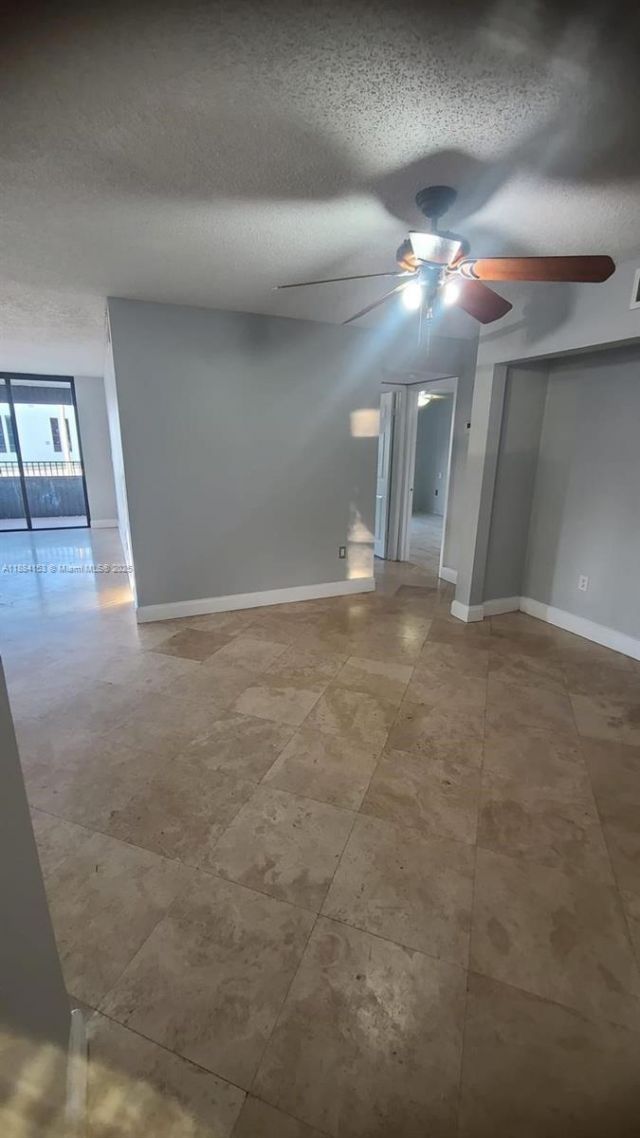 16220 NW 2nd Ave, Unit 213, Miami, FL 33169 Photo