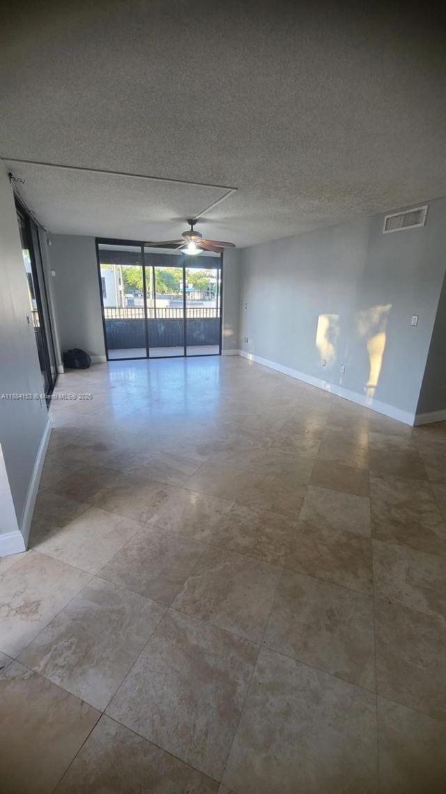 16220 NW 2nd Ave, Unit 213, Miami, FL 33169 Photo