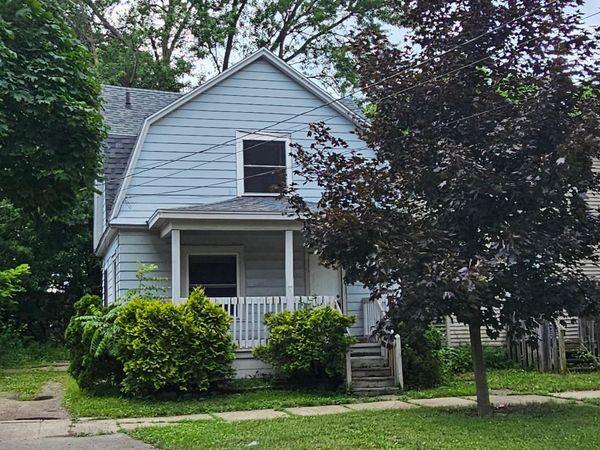 302 S 8th Street, Lansing, MI 48912